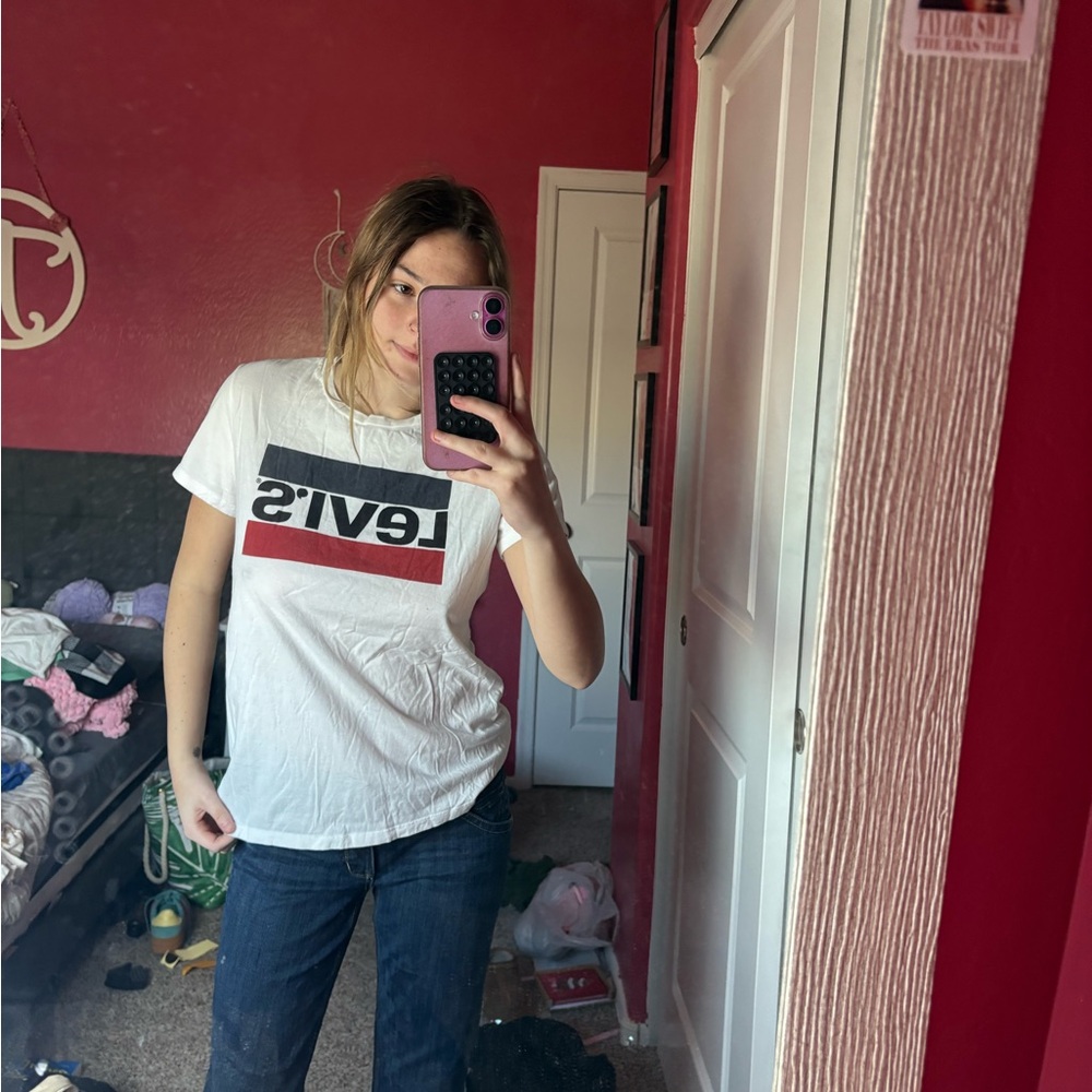 Levi's White and Black Logo T-Shirt